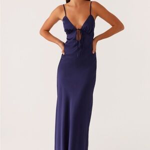 Elegant Black Maxi Dress